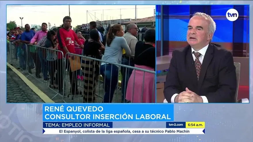 Analizan el impacto en la economía de un alza del salario mínimo