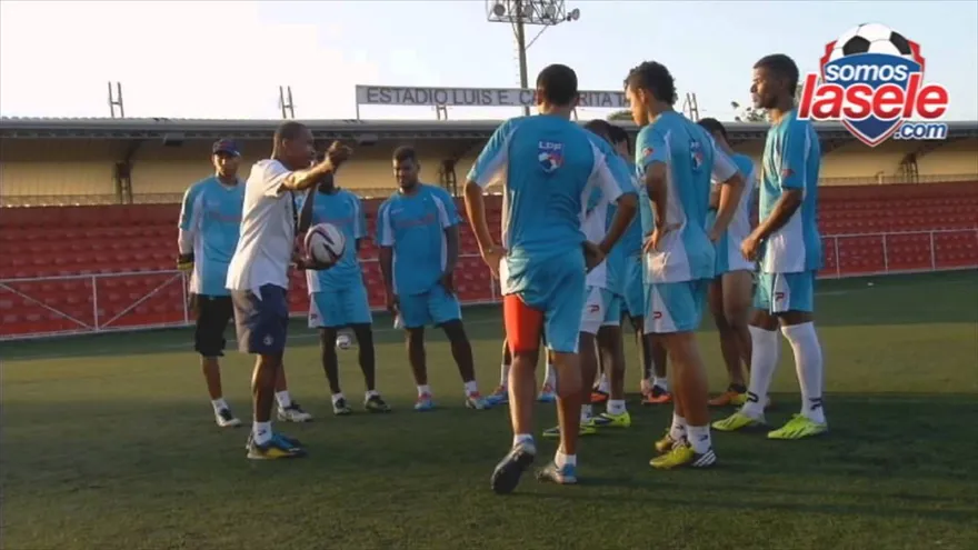 "Ñato" Palma reconoce que el equipo (Tauro FC) no está jugando bien