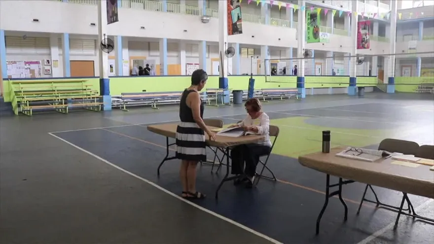 Puertorriqueños eligen anexión a EEUU en plebiscito