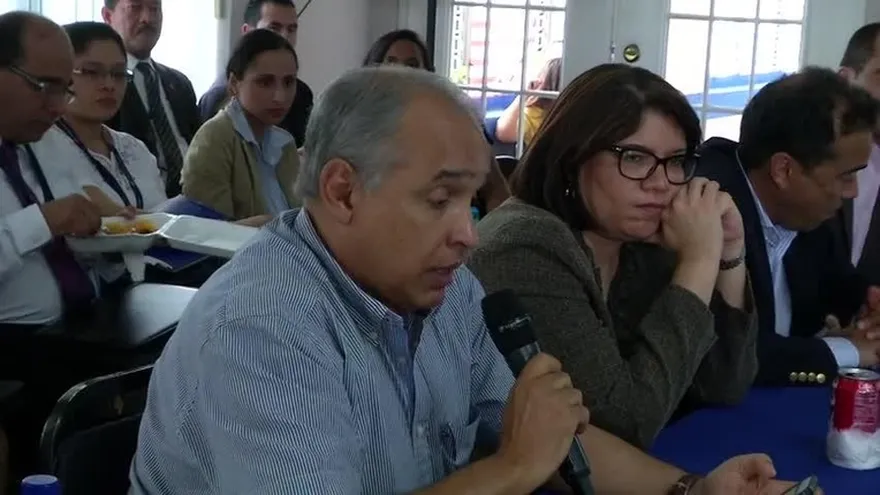 Ciudadanos rechazan aumento de salario mínimo