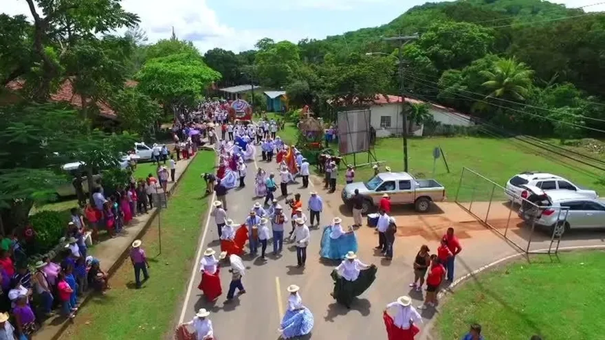 La Pintada se luce con el sexto desfile de carretas