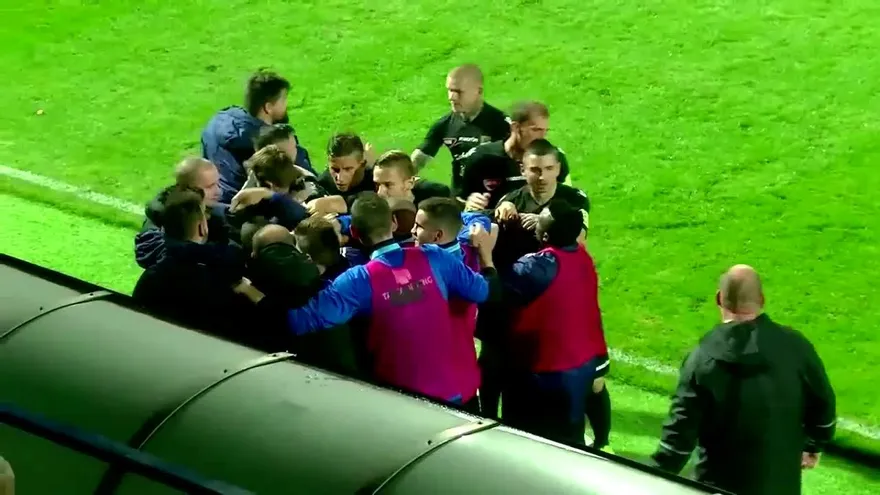 Otro gol de Eric Davis, el panameño anotó dos en dos partidos con el DAC