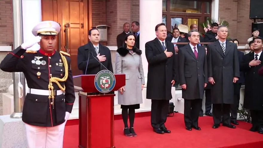 Panamá abre embajada en China tras cortar relaciones con Taiwán
