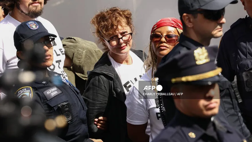Susan Sarandon detenida en Nueva York durante protesta contra Netanyahu