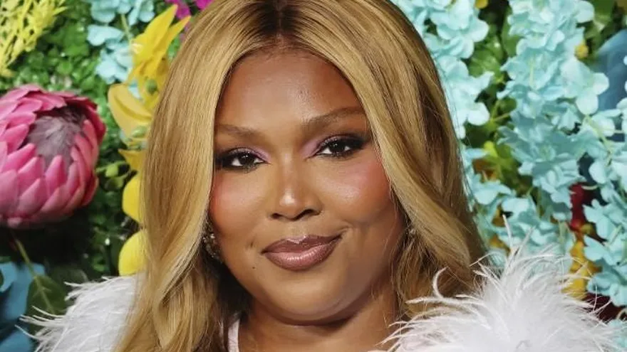 Lizzo desmiente rumores sobre Taylor Swift y aclara la polémica en redes sociales