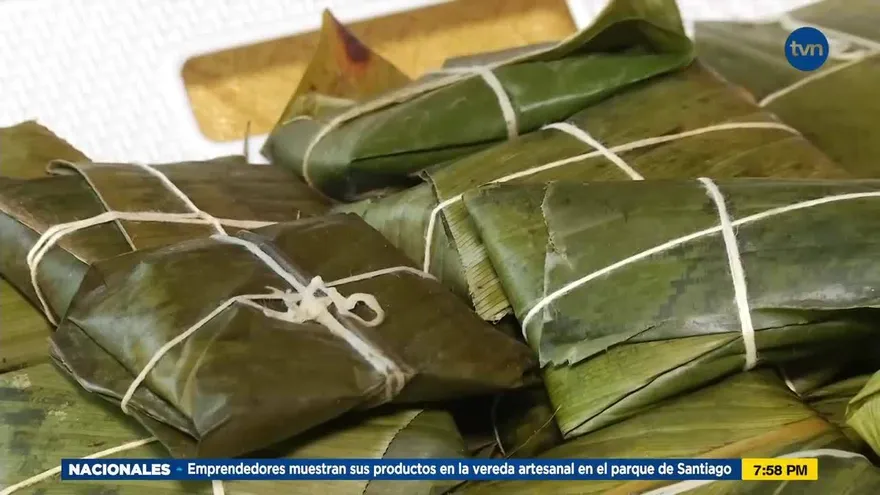 ¿El tamal lleva pasita o no?