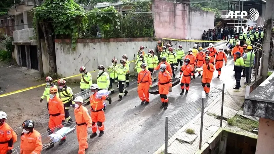 Siguen buscando víctimas en Guatemala