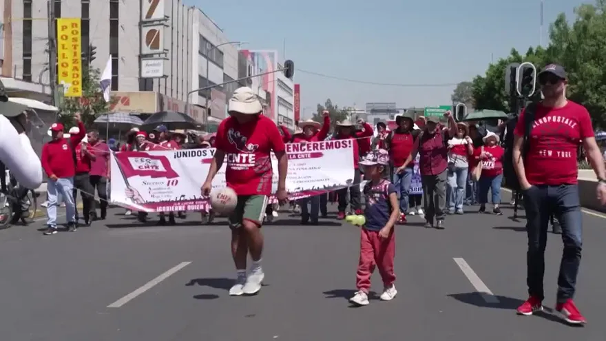 Maestros de México amenazan con protestas durante el Mundial-2026