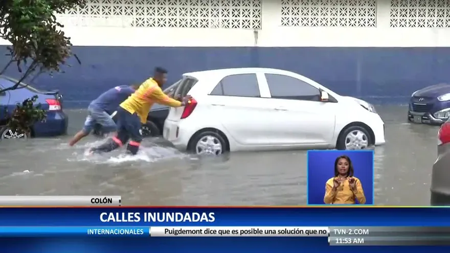 Inundación de calles en la provincia Colón