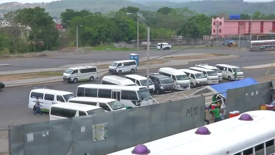 Seguirán operativos contra transporte pirata