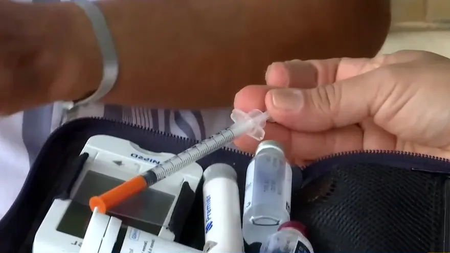 Alertan por reutilizan de jeringuillas para pacientes diabéticos