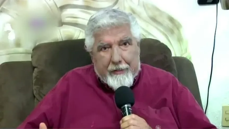 Panameños acuden a exposición de Chespirito tras la muerte del profesor Jirafales