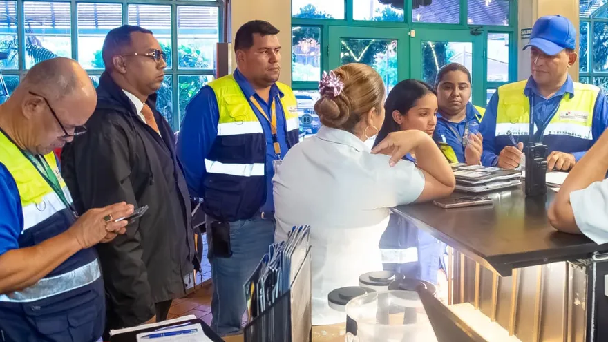 Autoridades de mitradel y migracion supervisan cumplimiento de normas laborales en causeway