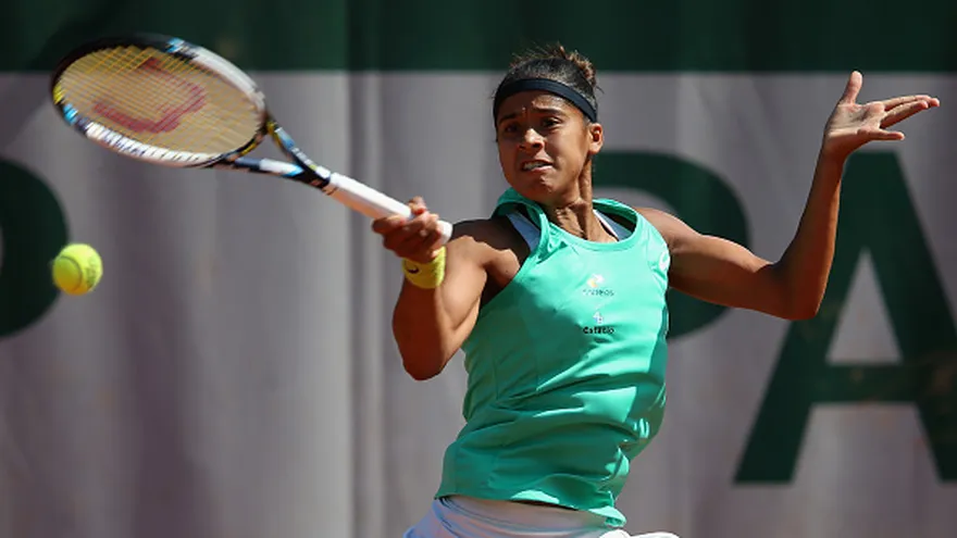 Teliana Pereira de Brasil en Roland Garros el 24 de mayo 2015.