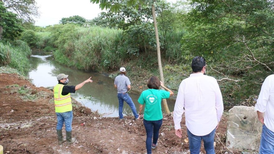 Miembros de Marea Verde y de la Junta Comunal de Don Bosco.