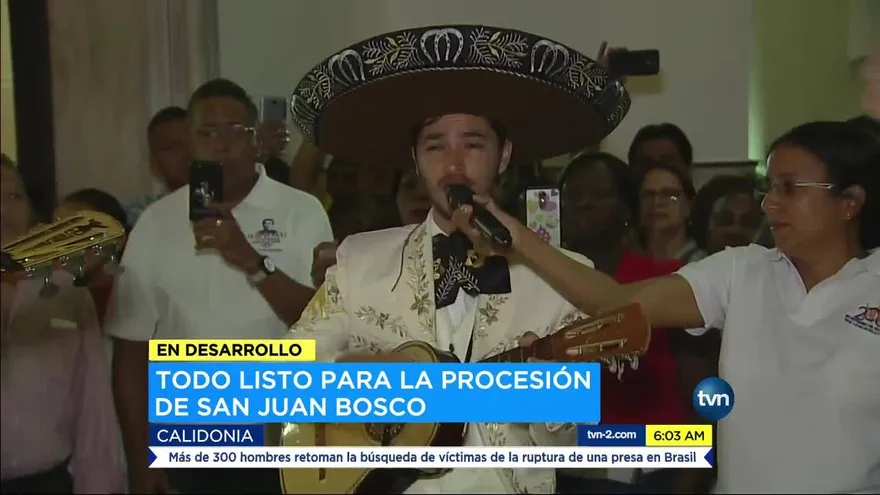 Cantan 'Las Mañanitas' a Don Bosco