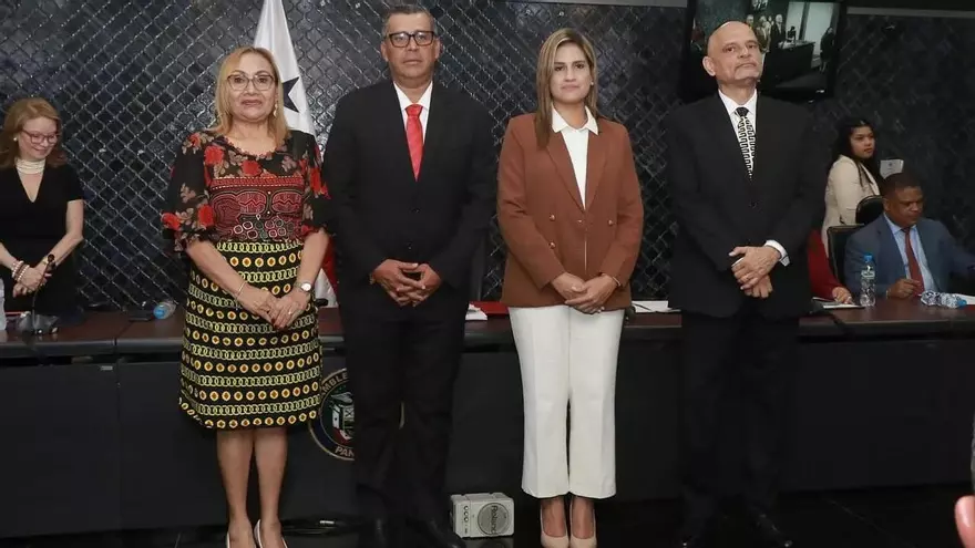 Instalan la Comisión de la Mujer en la Asamblea Nacional