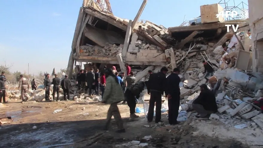 Nueve muertos en ataque aéreo contra hospital sirio