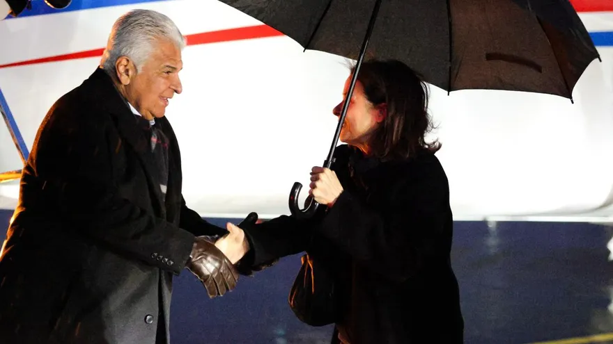 El presidente de la República, José Raúl Mulino, arribó este lunes a Oslo, Noruega, para acompañar a la líder venezolana María Corina Machado, quien recibirá el Premio Nobel de la Paz el próximo 10 de diciembre, informó la Presidencia de Panamá.