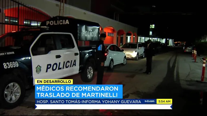 Expresidente Martinelli se mantiene en el Hospital Santo Tomás