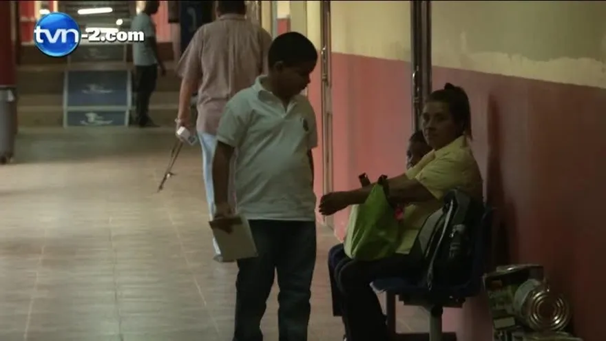 Distribuyen a estudiantes de colegio Costa Rica en tres sitios