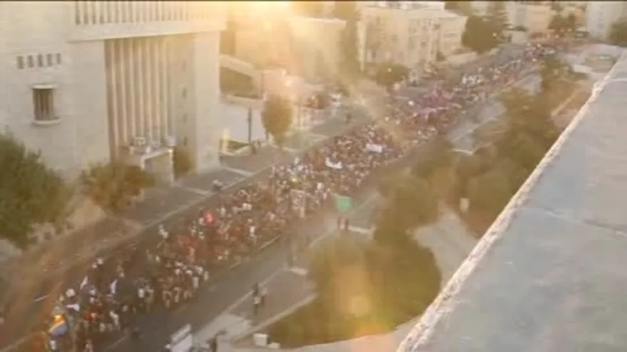 Jerusalén alberga la mayor marcha del orgullo gay tras fatal agresión de 2015