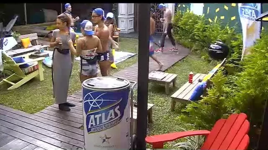 Ni el clima frío de Argentina impidió que los chicos armaran su barbacoa con rumba y relajo