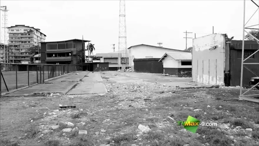 Reportaje del mal estado del estadio Mariano Bula de Col