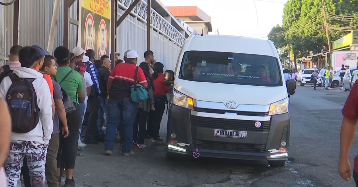 Buseros del Oeste pierden pasajeros por restricciones en el puente de Las Américas; Gobierno aclara monto del subsidio