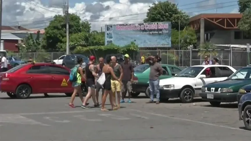 Se agudiza la crisis de los cubanos y africanos en la frontera