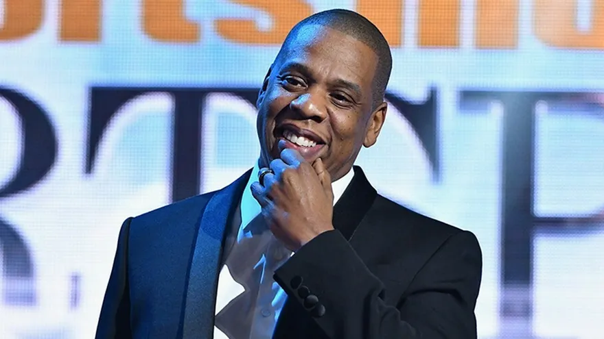 Jay-Z se convierte en el primer multimillonario del hip-hop.