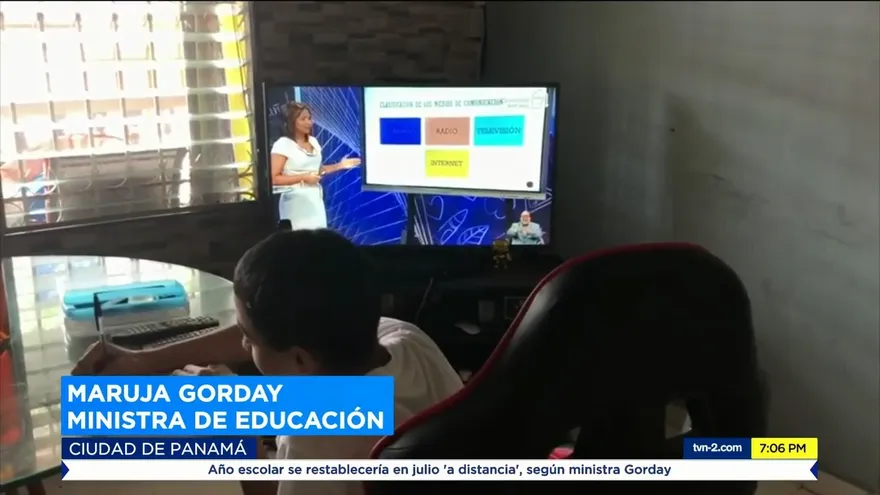 Año escolar se restablecería a partir del mes de julio con clases a distancia