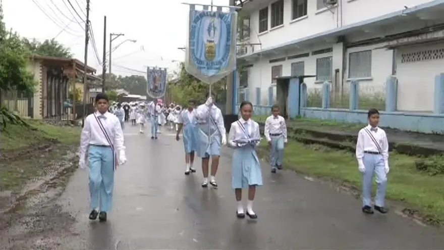 Clases seguirán suspendidas en Barú