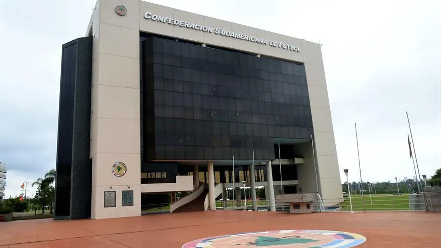 Torneos de clubes aumentan plazas de jugadores y Copa América reduce viajes