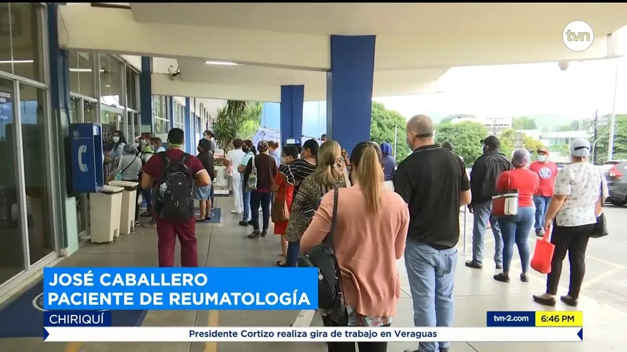 Pacientes tienen problemas a la hora de sacar citas