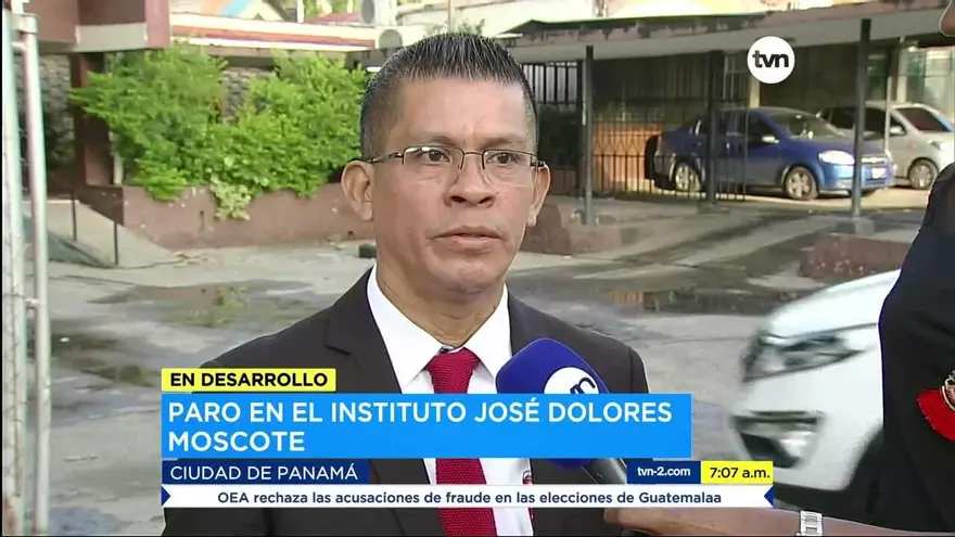 ¿Qué reclama la comunidad educativa del José Dolores Moscote?