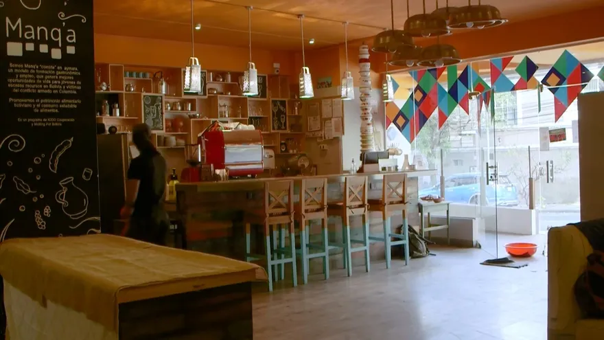 Restaurantes bolivianos buscan mantenerse con servicios de delivery en cuarentena