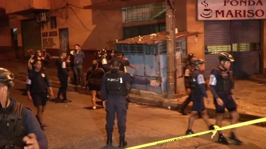 Hombre muere en medio de enfrentamiento en Santa Ana