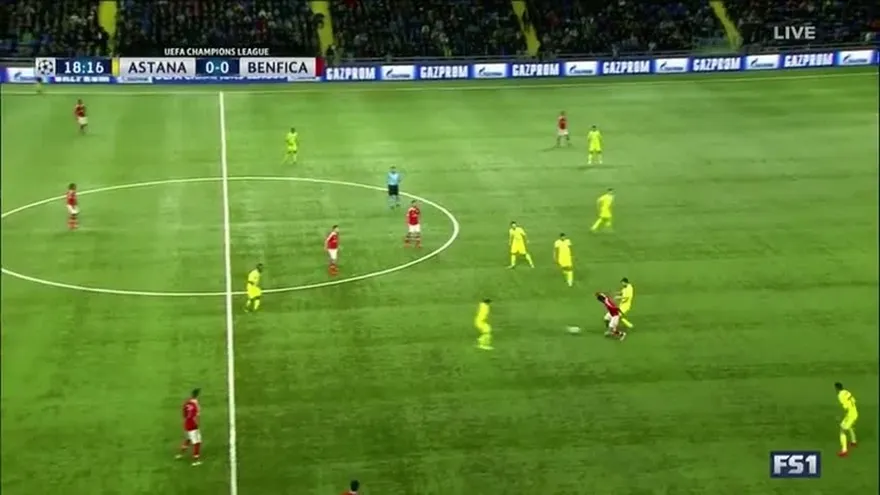 Benfica, con un 'doblete' de Raúl Jiménez, empató 2-2 al Astana