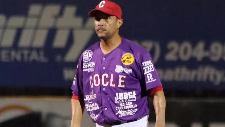 Davis Romero lanzador de Coclé