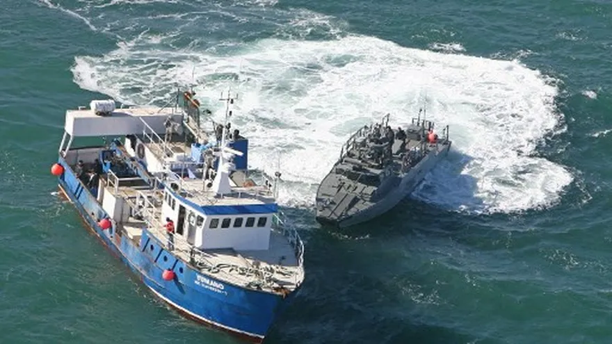 El ejército estadounidense atacó el miércoles una lancha en aguas del Pacífico