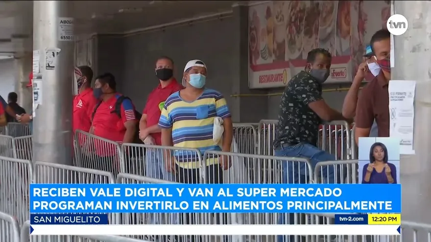 Centros comerciales concurridos tras pago de Vale Digital