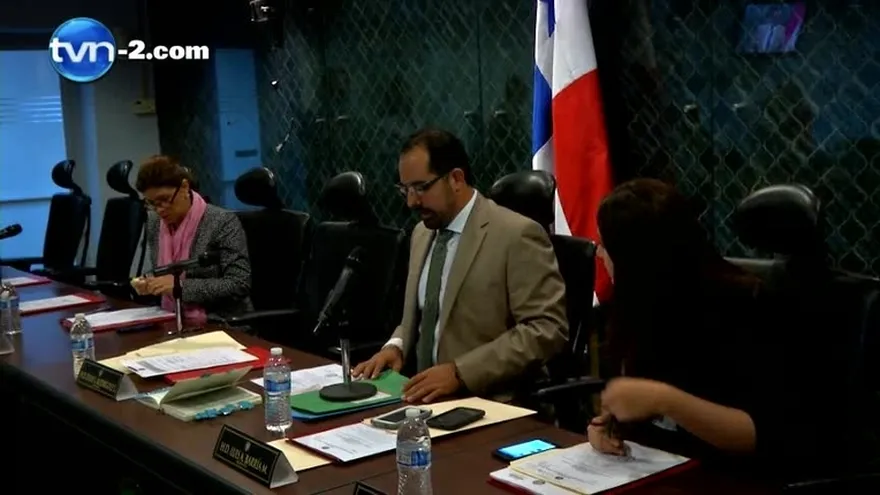 Diputados no ratifican a directores del Idaan y Asep por falta de quórum