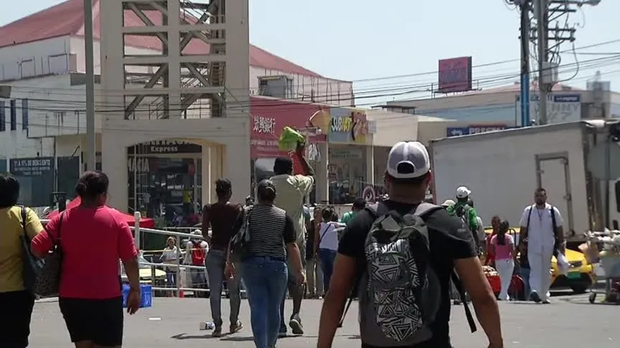 Los salarios de las mujeres son un 15% más bajos en comparación al de los hombres.