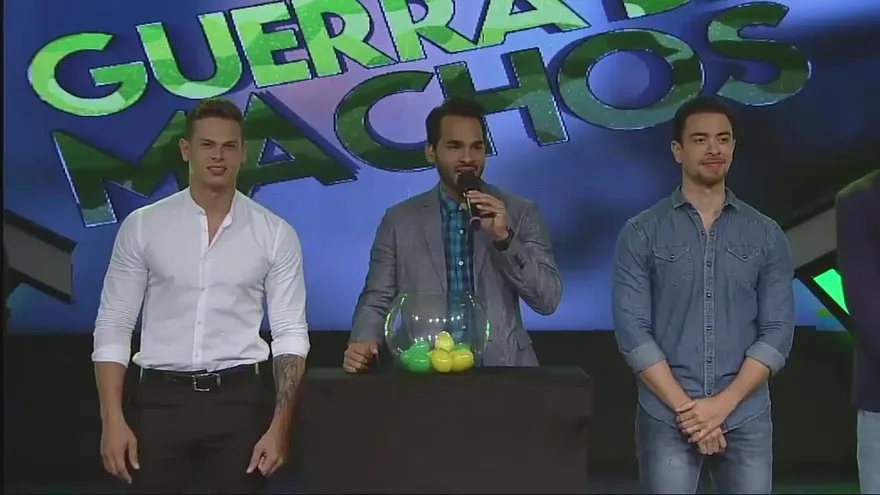 Los guerreros deberán posar muy sexys para el primer reto de la Guerra De Machos