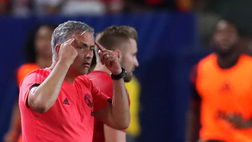 Desánimo de Mourinho ensombrece las esperanzas del Mánchester United