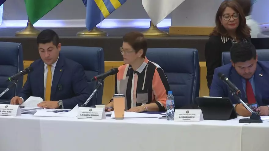 Ifarhu bajo revisión: Comisión de Educación analiza reformas para frenar el uso político