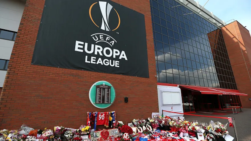 Un "Villarreal" optimista en su llegada a "Anfield"