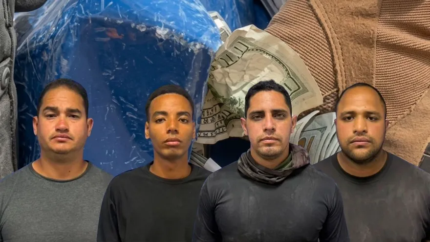 Policías arrestados por robar bolsa de dinero encontrada entre escombros tras colapso de estructuras por terremotos en Venezuela