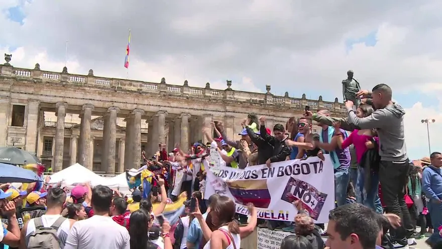 Casi 700.000 venezolanos en el exterior votaron contra Maduro